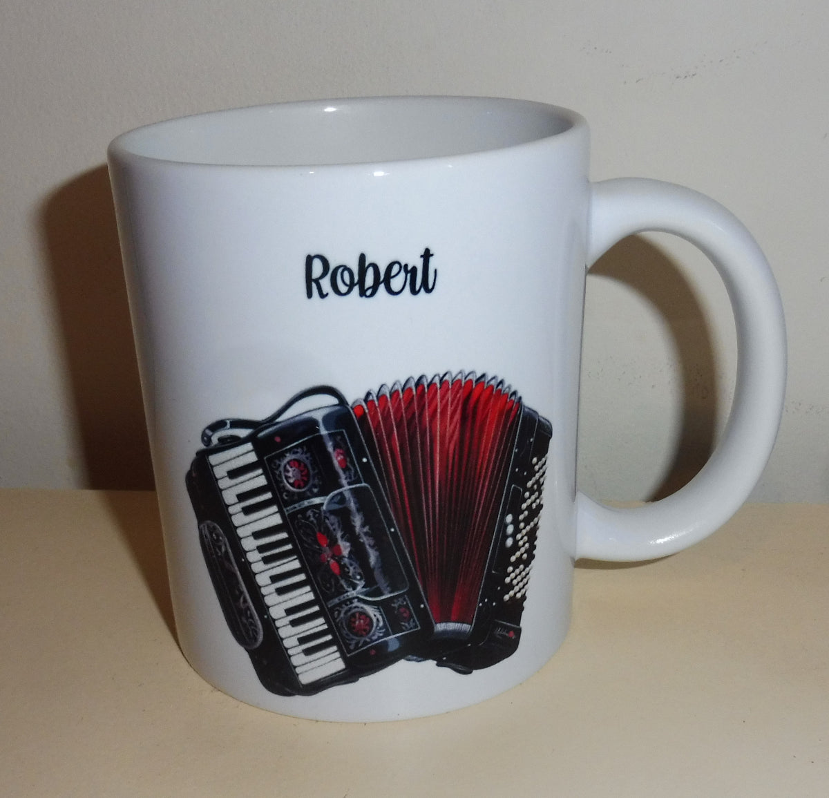 Personalized accordion mug