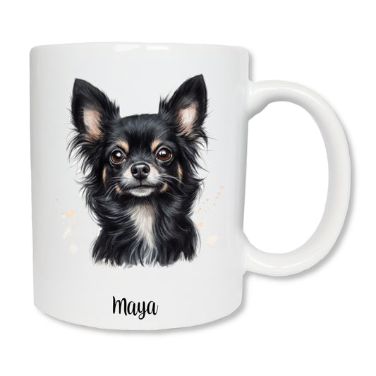 Mug blanc en céramique avec un dessin représentant la tête de face d'un chihuahua noir à poils longs
