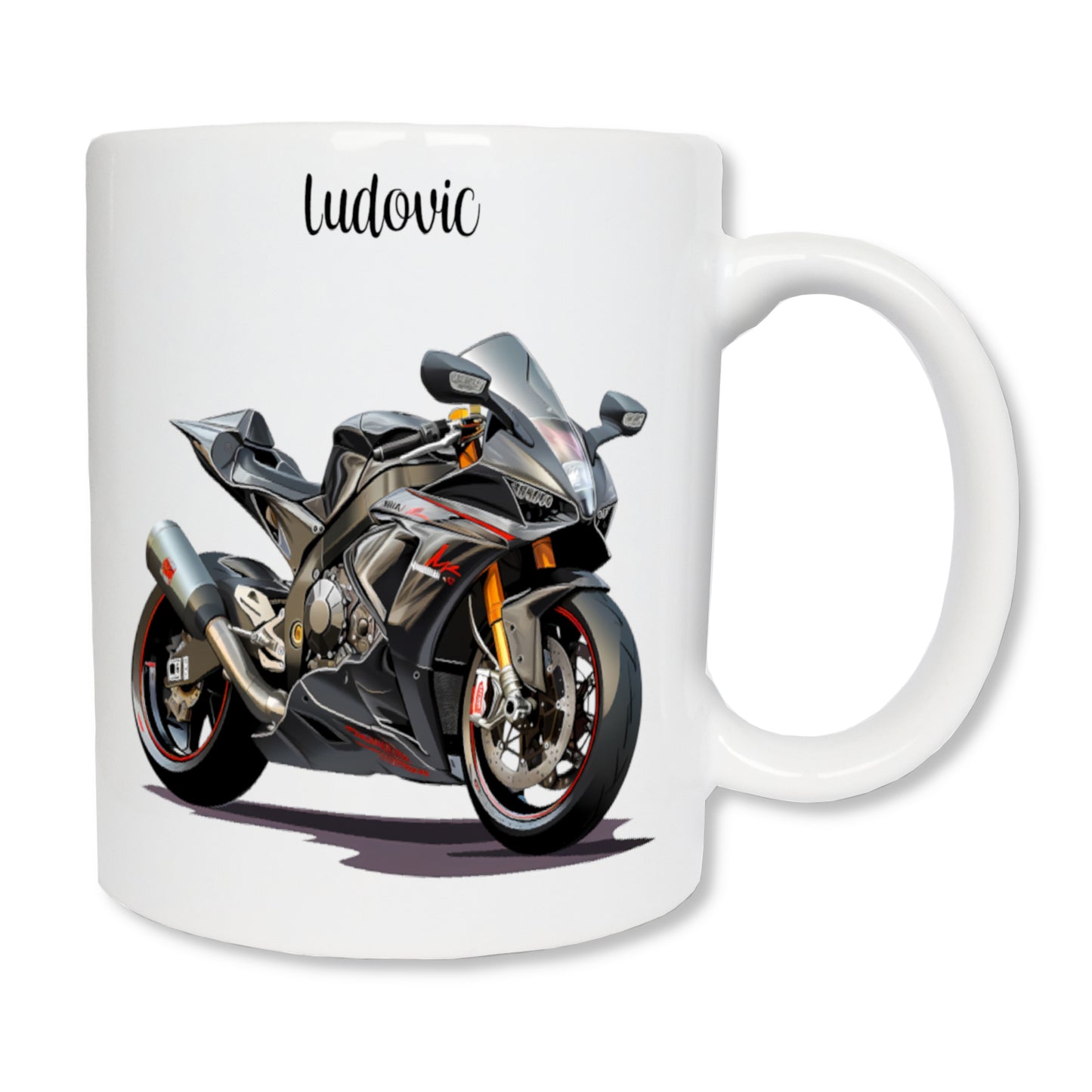 Mug personnalisé en céramique blanc affichant une moto YAMAHA noire. En haut du mug figure un prénom.
