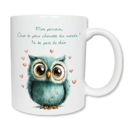 Mug blanc en céramique de 325 ml avec le dessin d'une chouette de couleur verte, et personnalisé avec votre texte. Un cadeau pour un chouette parrain.
