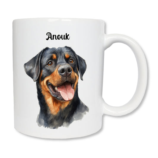 Mug blanc en céramique avec un dessin représentant la tête d'un chien rottweiler de face