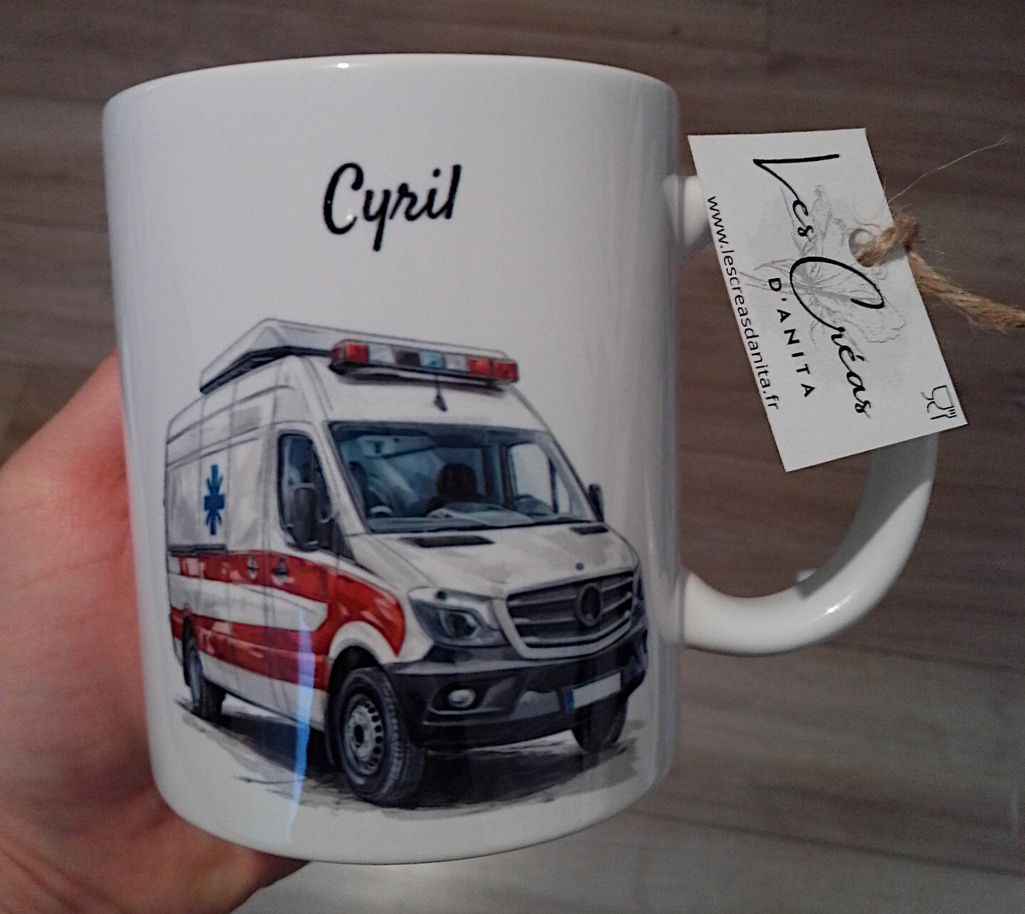 Mug céramique camion ambulance personnalisé - idée cadeau noël, anniversaire ambulancier
