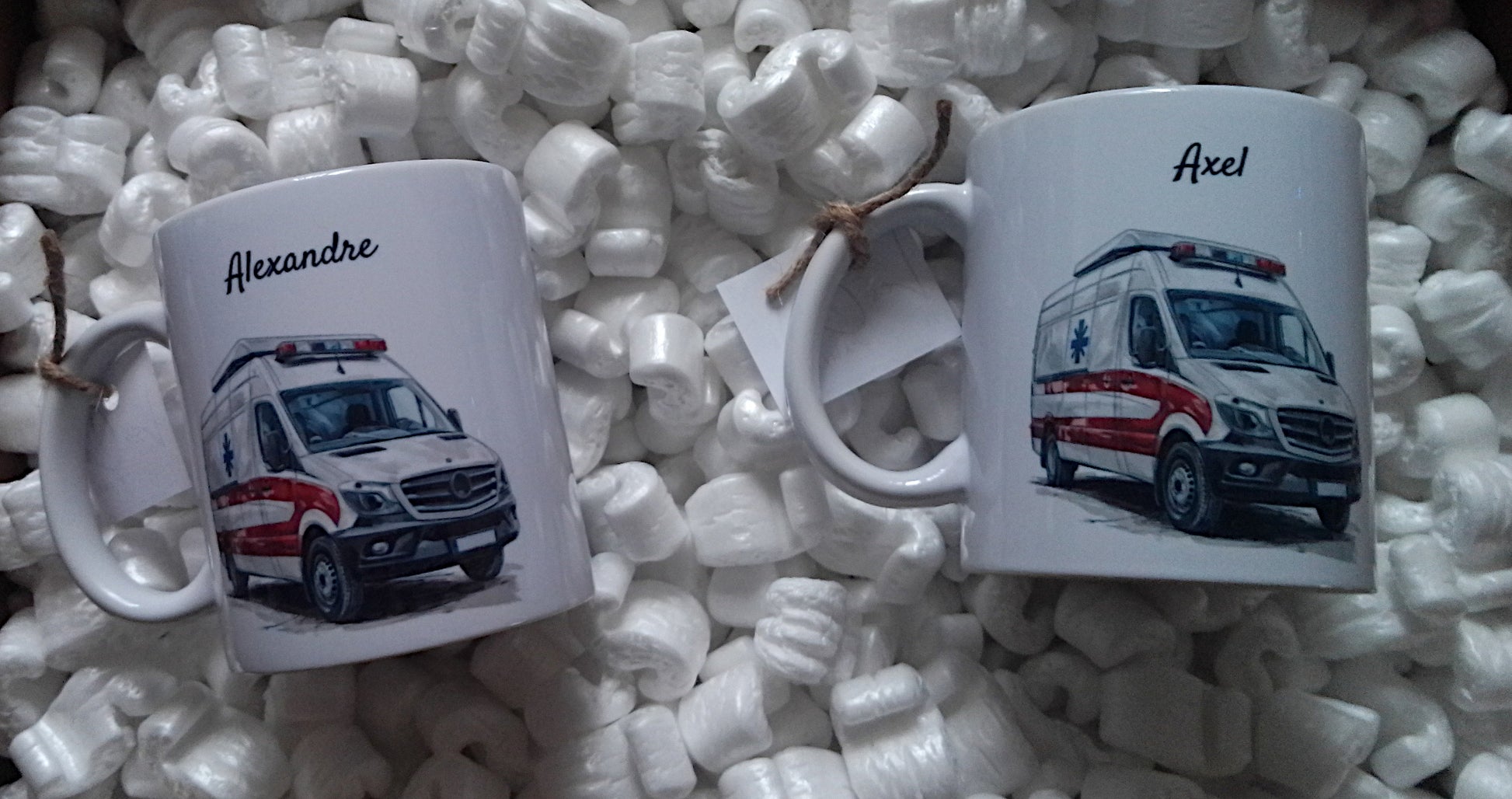 Mug personnalisé camion ambulance avec prénom - cadeau original pour ambulancier
