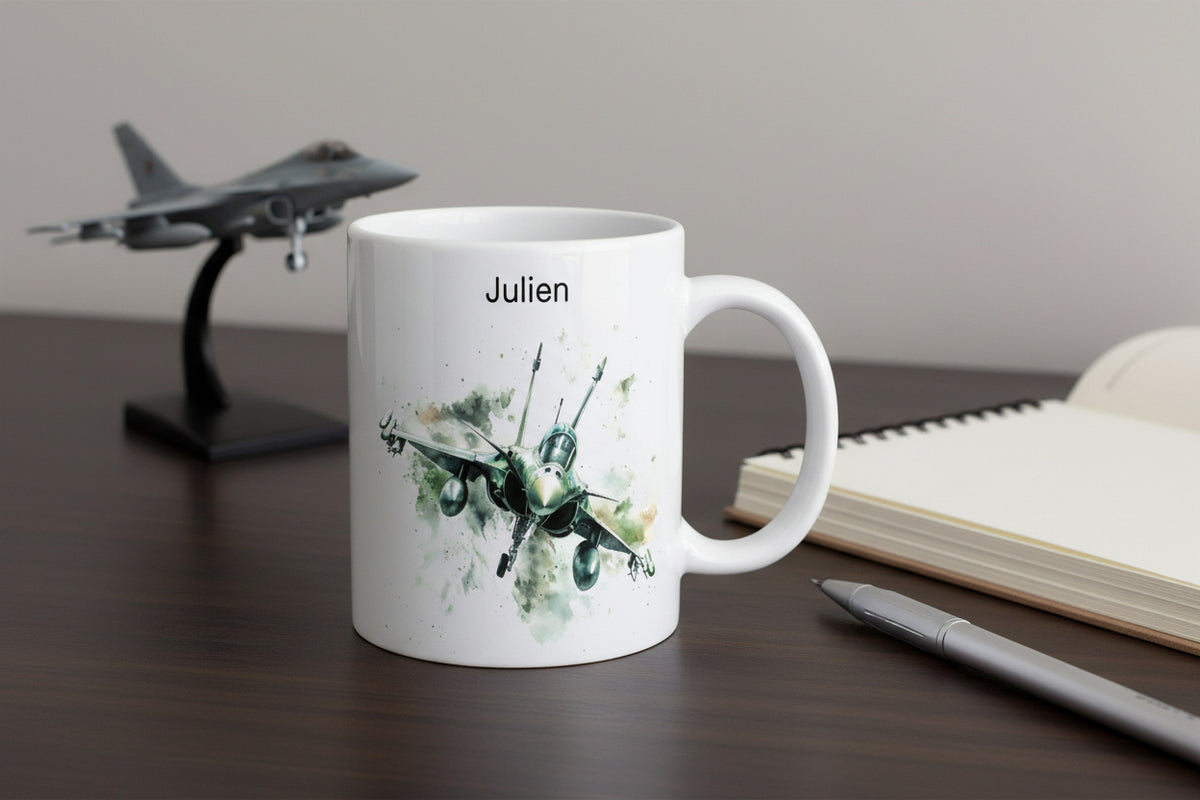 mug personnalisé avec un avion de chasse et un prénom - Cadeau pilote