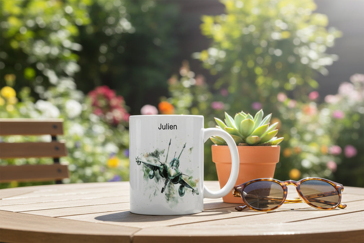mug personnalisé avec un avion de chasse et un prénom - Cadeau pilote