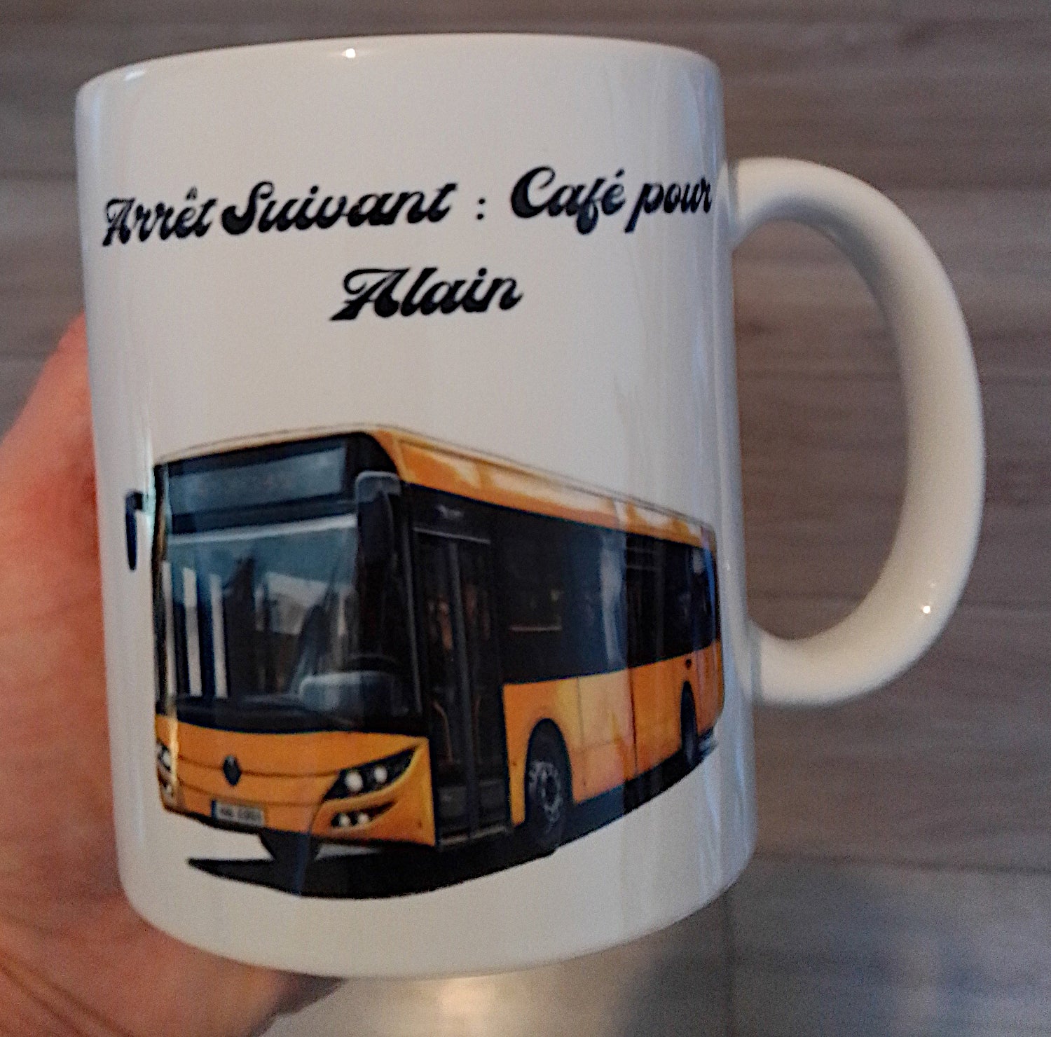 Mug personnalisé bus avec prénom - cadeau original pour chauffeur de bus
