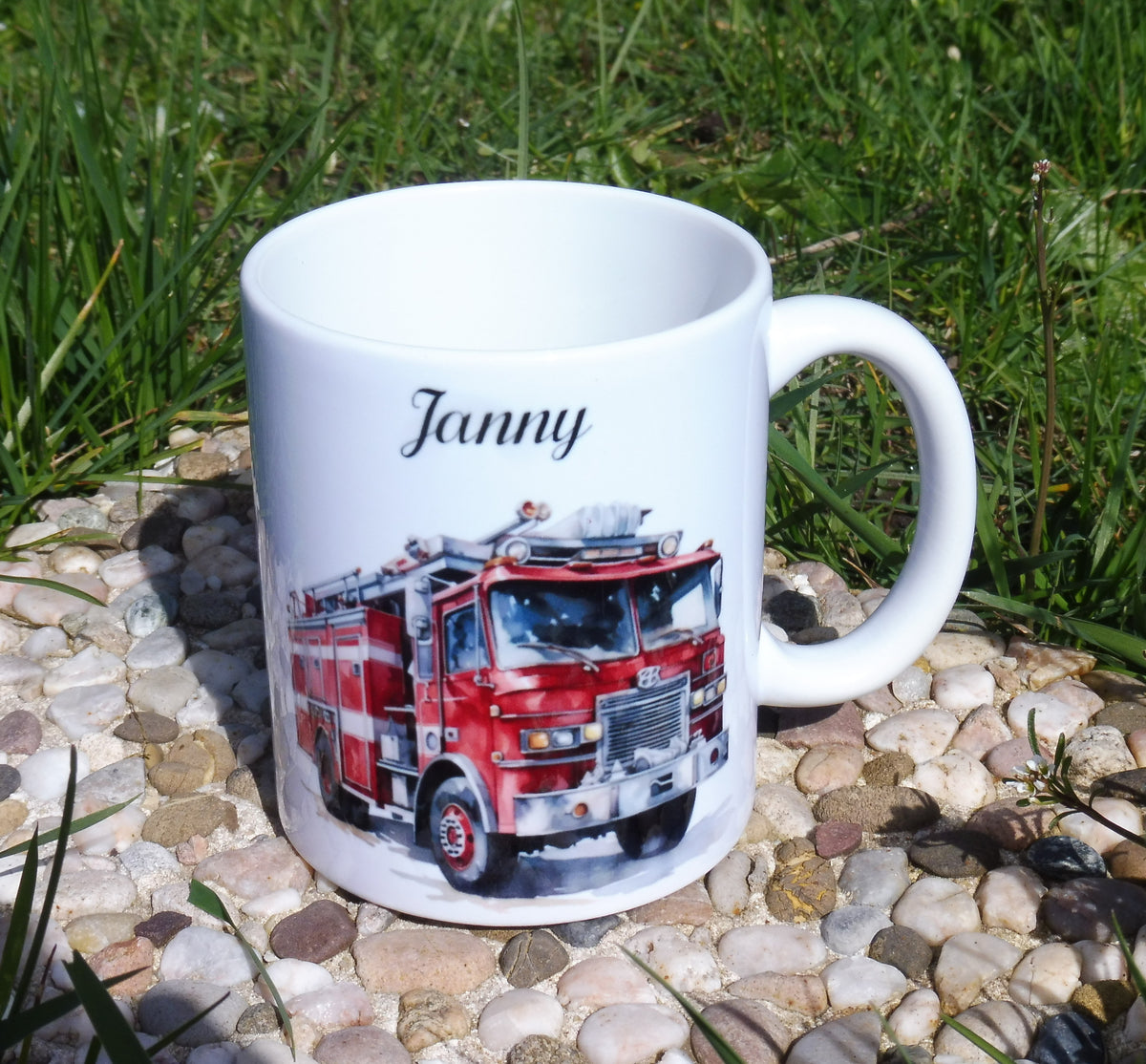 Détail mug camion pompier avec prénom - impression haute qualité
