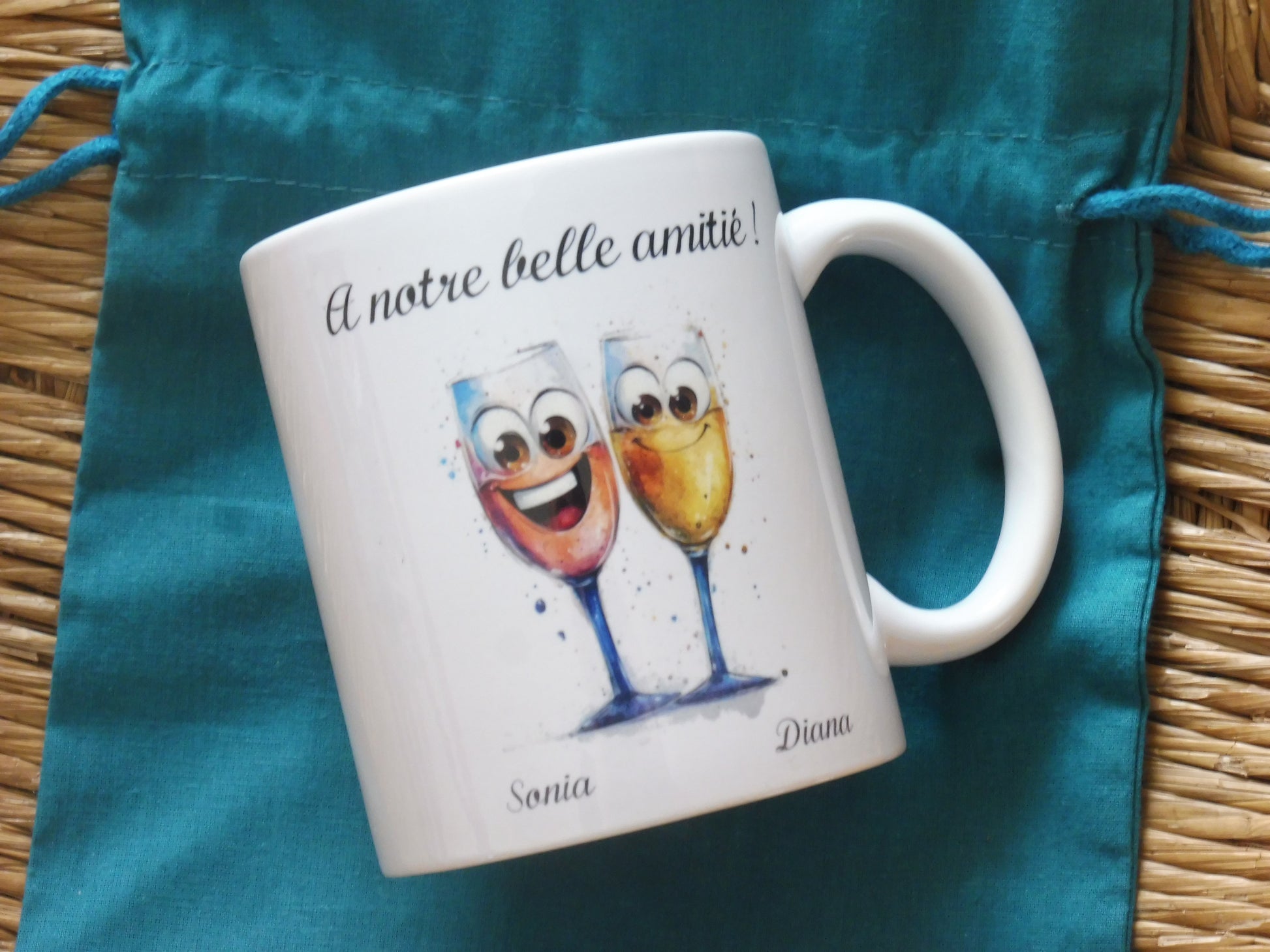 Mug personnalisé 2 amies mise en situation - idée cadeau entre amies

