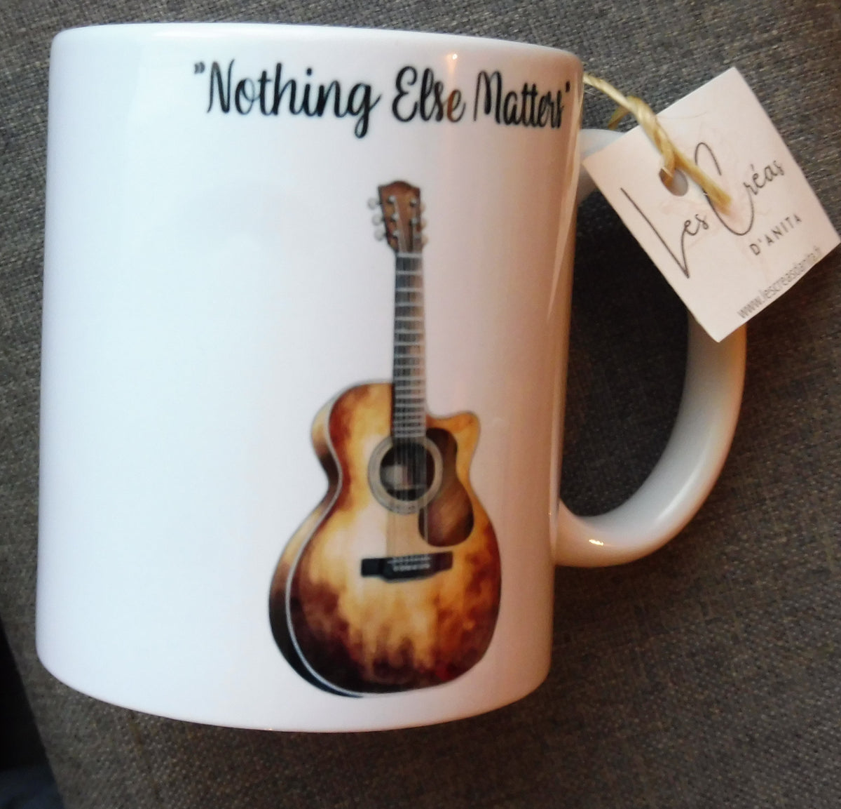 Mug guitare acoustique personnalisé - idée cadeau musicien
