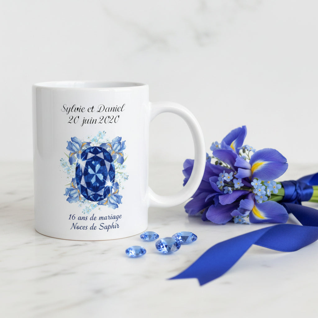 Mug Noces de Saphir personnalisé avec prénoms et date de mariage – mise en situation
