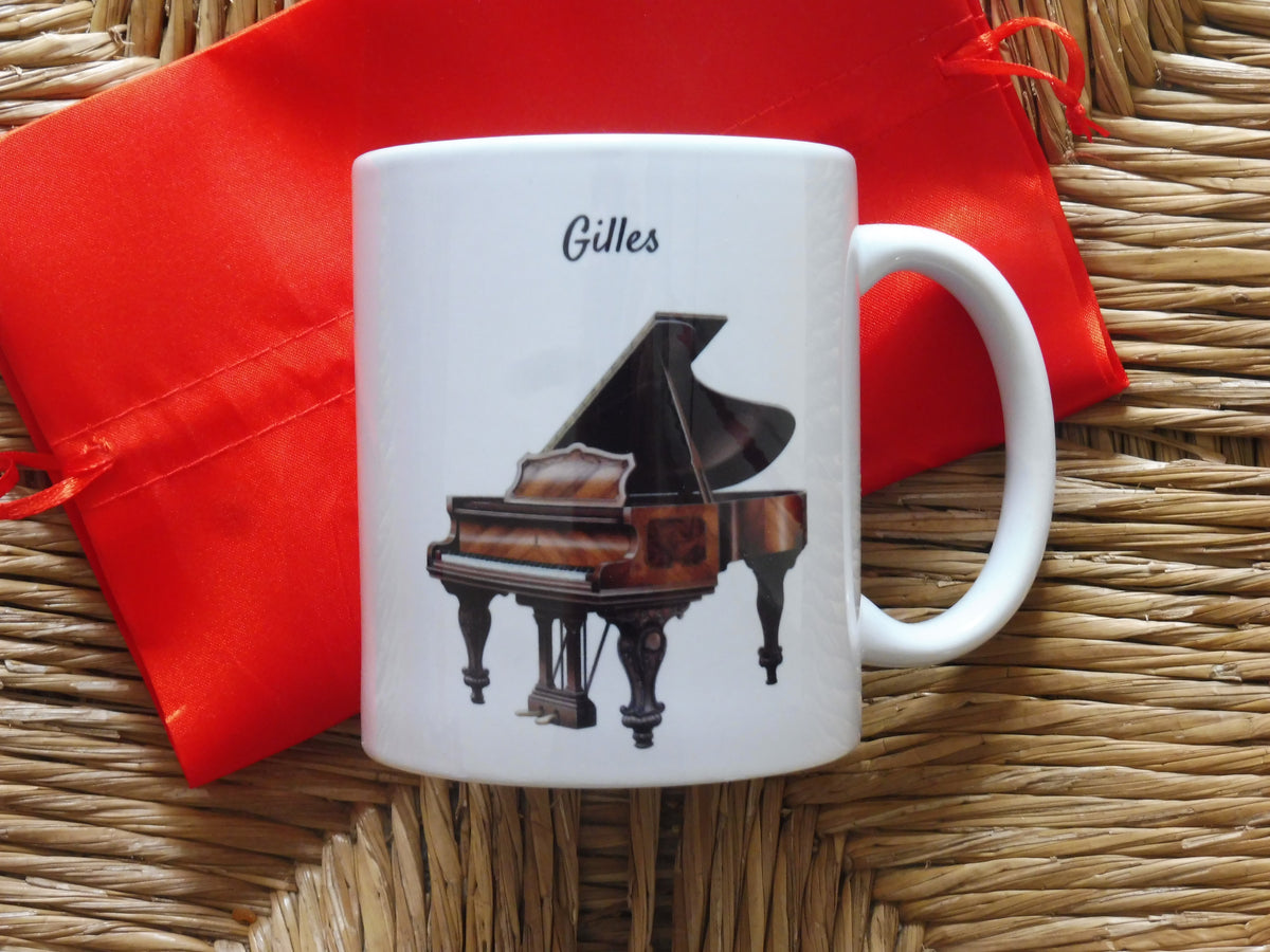 Mug personnalisé piano avec prénom - cadeau original pour passionné de piano
