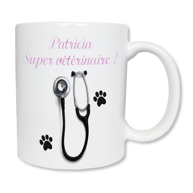 Mug vétérinaire personnalisé mise en situation - idée cadeau profession animaux
