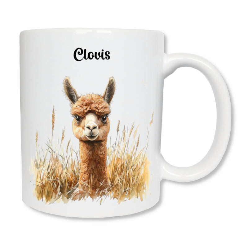 Mug blanc avec la tête d'un alpaga marron de face et un prénom