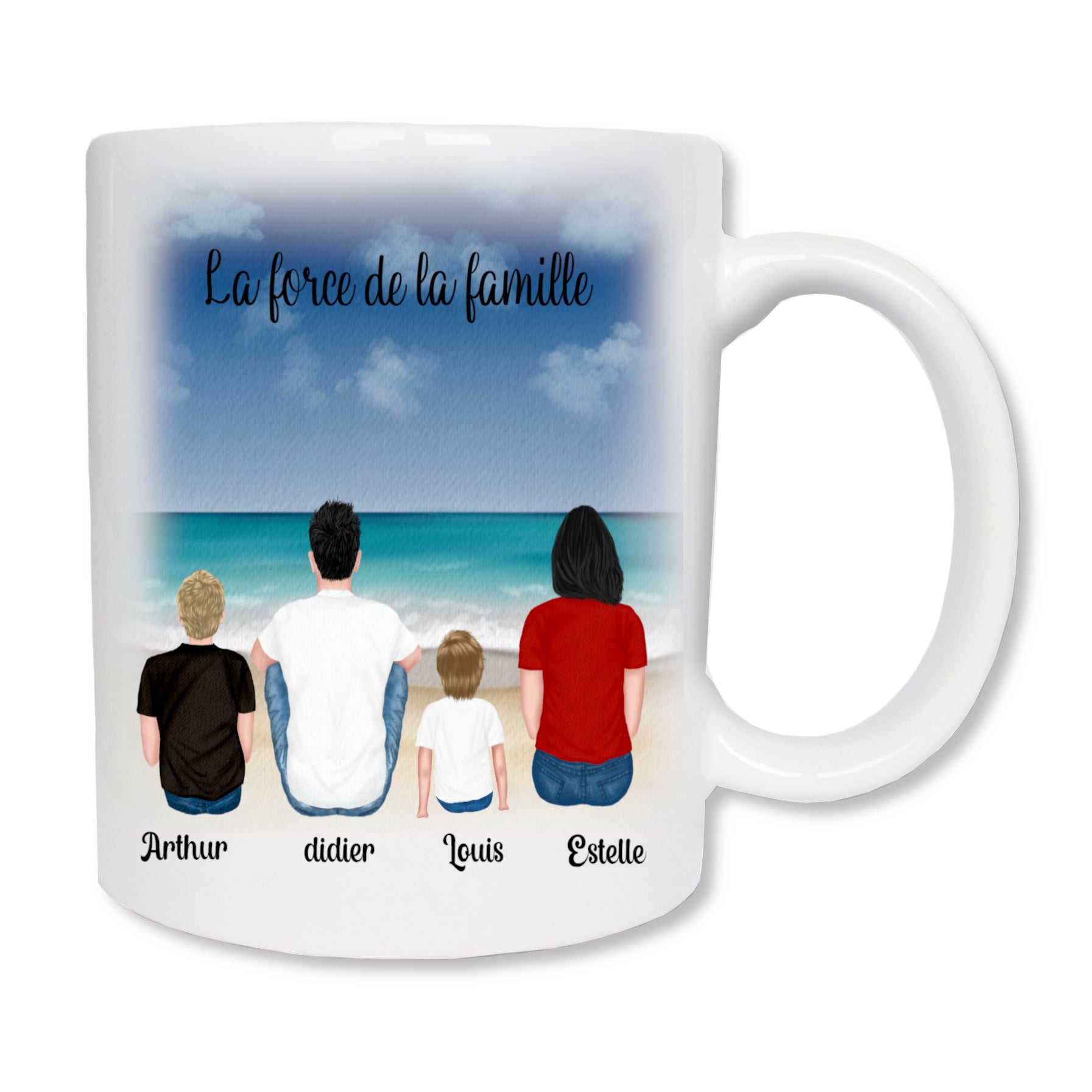 Mug personnalisé en céramique affichant une famille de quatre personnes assises de dos contemplant un paysage