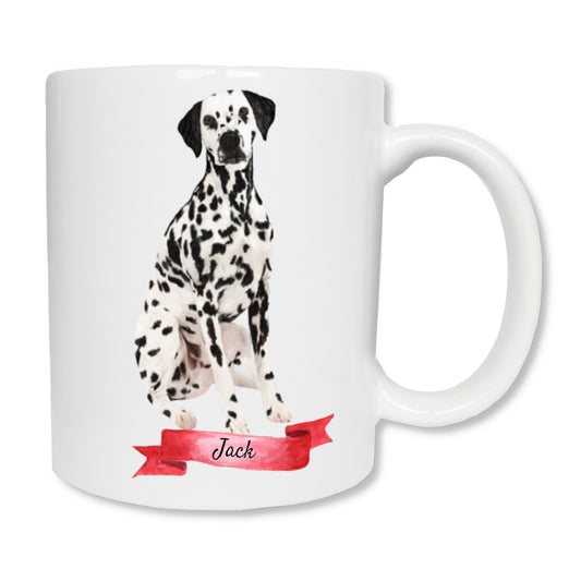 Mug personnalisé en céramique blanc affichant un chien dalmatien debout et de face. En bas de ses pattes il y a une banderole rouge avec le prénom "Jack"